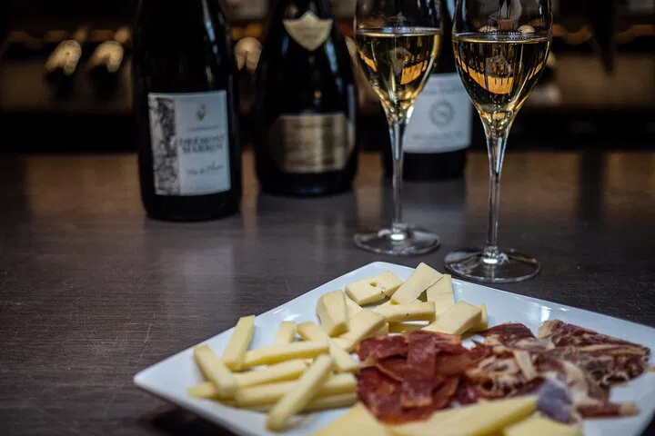 Parisian Champagne & Cheese: A Gourmet Terroir Tasting