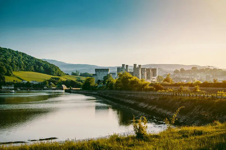 Uncover North Wales: A Captivating 10-Hour Sightseeing Adventure from Manchester