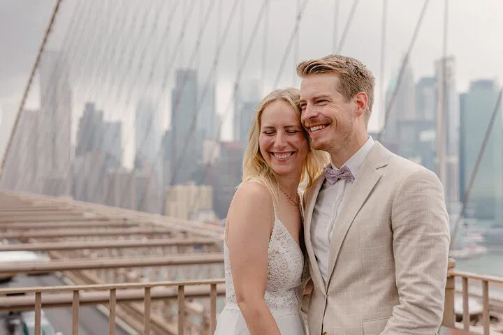 Iconic Bridges of New York: Capture Your Memories with a Professional Photoshoot