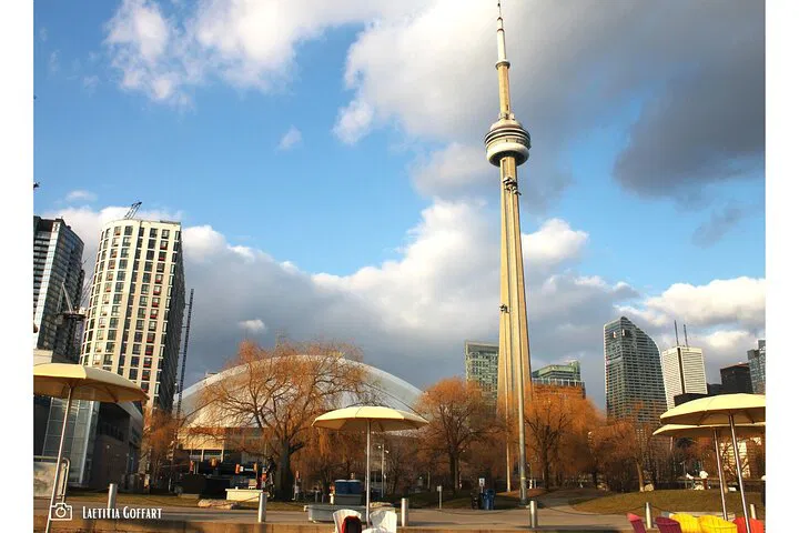 Toronto Layover Tour: See Top Sights!
