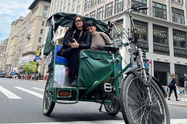 Midtown Pedicab Tour: Explore NYC's Iconic Landmarks in Style