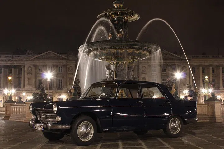 Paris in Style: Vintage Peugeot 404 Private Tour