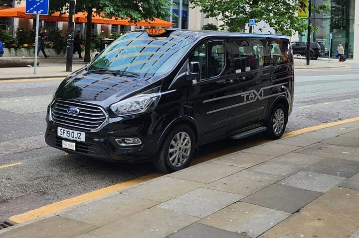 Stress-Free Manchester Airport to Liverpool City Private Transfer
