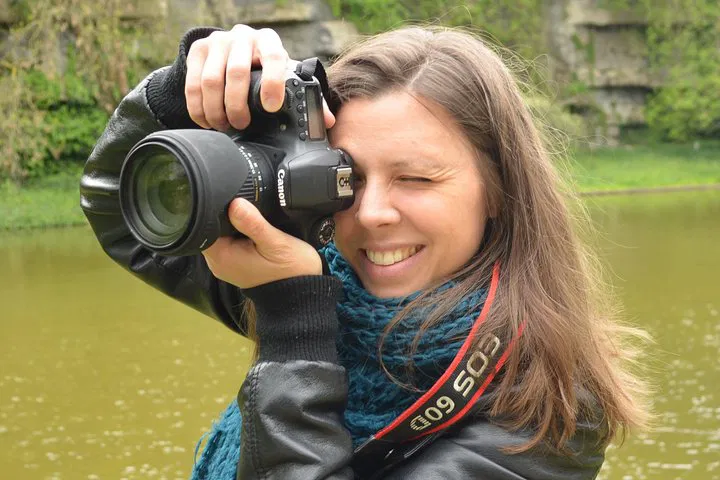 Capture Authentic Paris: A Unique Photography Experience