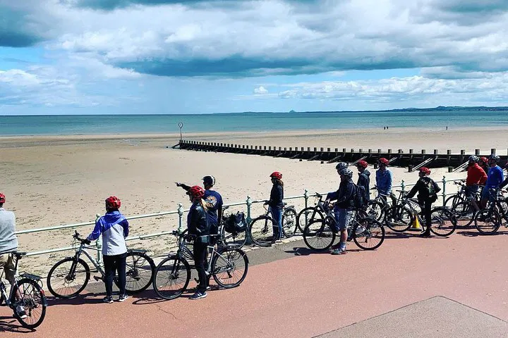 Edinburgh E-Bike Tour: See Hidden Gems & Top Sights!