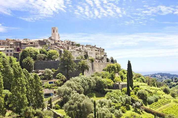 Discover Provence: A Luxurious Minivan Escape from Nice