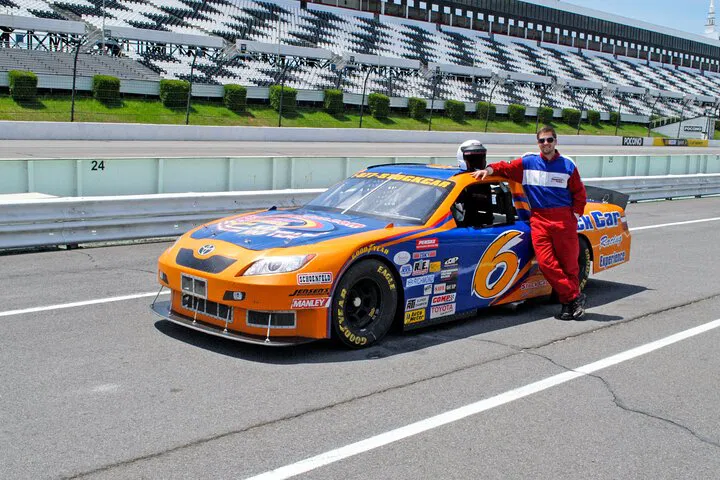 Unleash Your Inner Speed Demon: NASCAR Stock Car Drive at Pocono!
