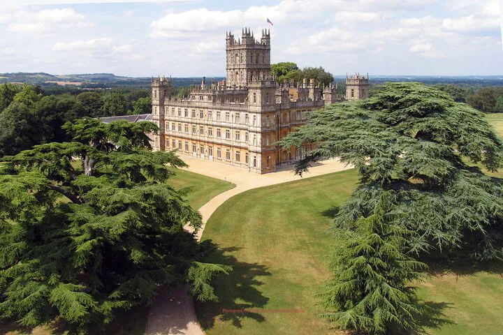 Downton Abbey Tour: Highclere Castle & Oxford from London