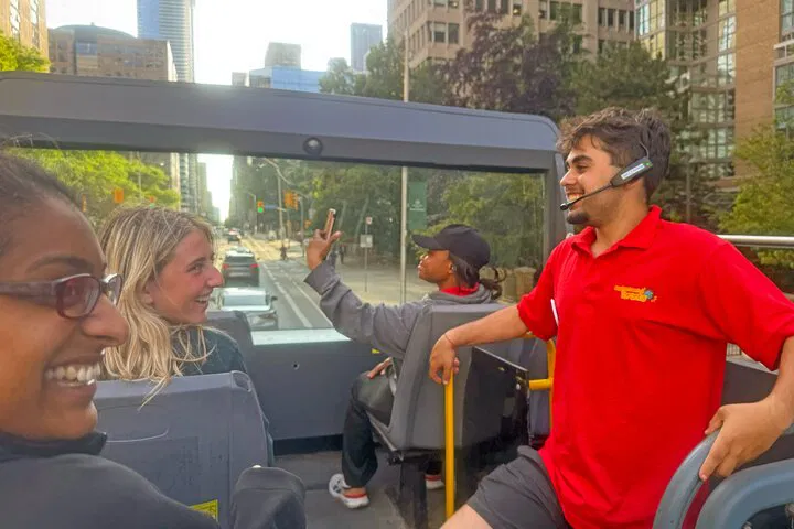 Toronto East End Bus Tour: See Hidden Gems!