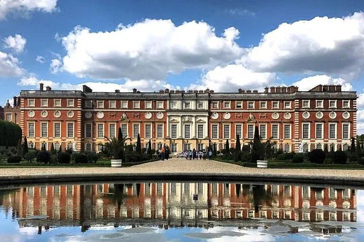 Unveiling Royal London: A Majestic Full-Day Journey Through Palaces & History