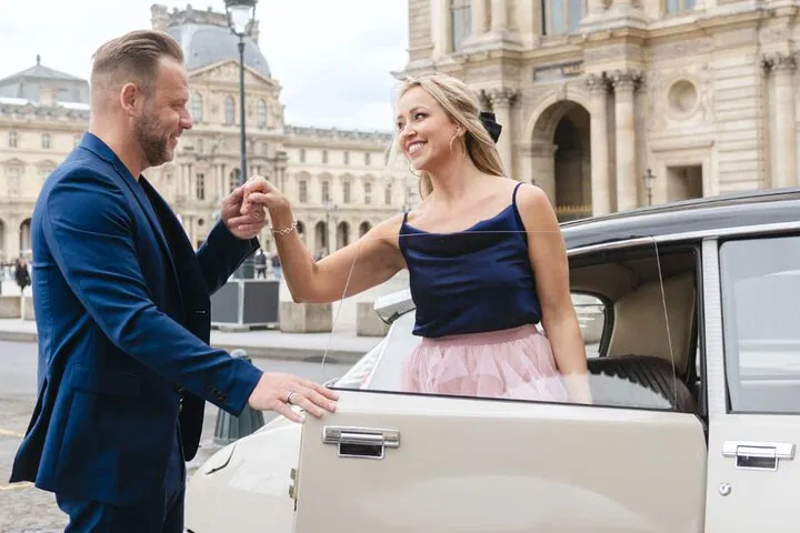 Vintage Paris: A Romantic Citroën DS Adventure!