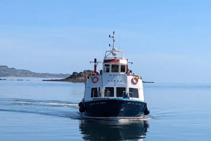 Forth Bridges Sightseeing Cruise: See Puffins & Inchcolm!