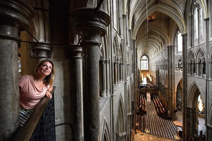 Royal History Unveiled: Westminster Abbey, Upper Gallery & Buckingham Palace Tour