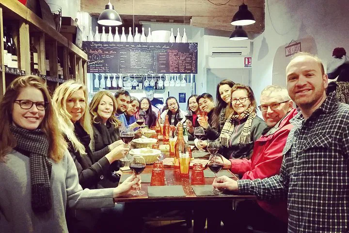 Lyon Food Tour: Taste Local Specialties & Lunch in Old Town