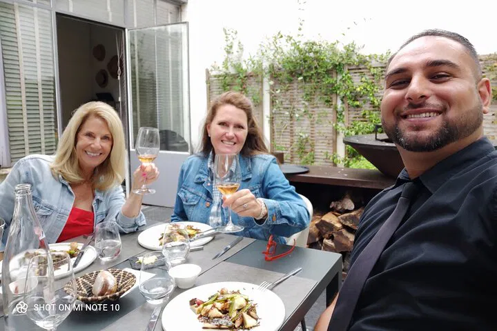 Uncork the Secrets: Champagne Lover's Exclusive Tour in Épernay