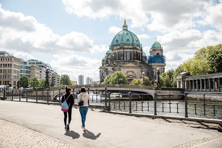 Unscripted Berlin: Discover the City Your Way with a Local!