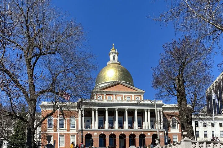 Boston's Freedom Trail: Unveil History with a French Flair!