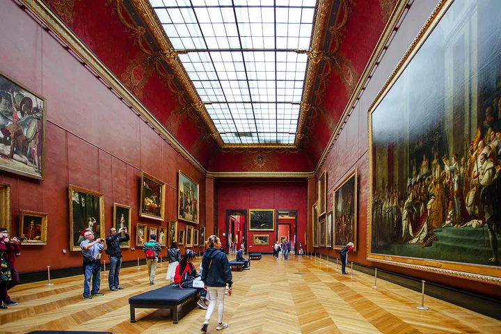 Louvre & Seine: Art, History, and Parisian Views Await!