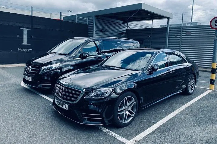 Stress-Free Cruise Start: Private Limo from London to Harwich Port