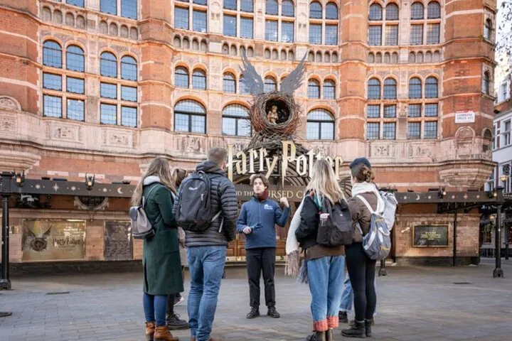 Magical London: Potter Walk, Bus Tour & Thames Cruise!