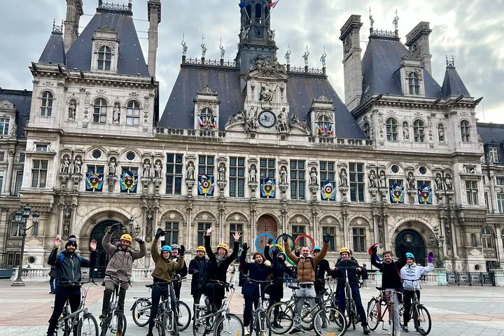 Paris Olympic Sites: Private Bike Tour & City Center Gems