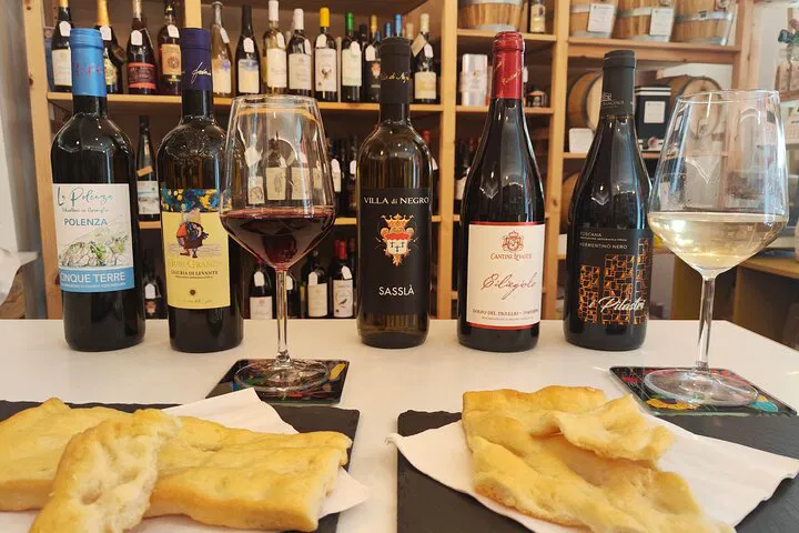 Ligurian Wine, Pesto & Focaccia Tasting near Columbus' House