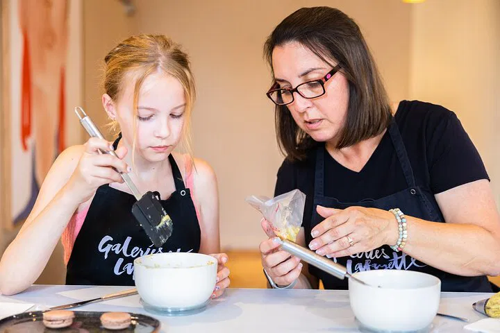 Macaron Magic: A Family Baking Adventure in Paris!