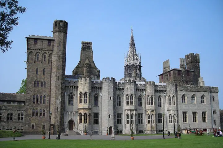 Explore Cardiff & Aberfan: A Heartfelt 2-Day Welsh Journey from London