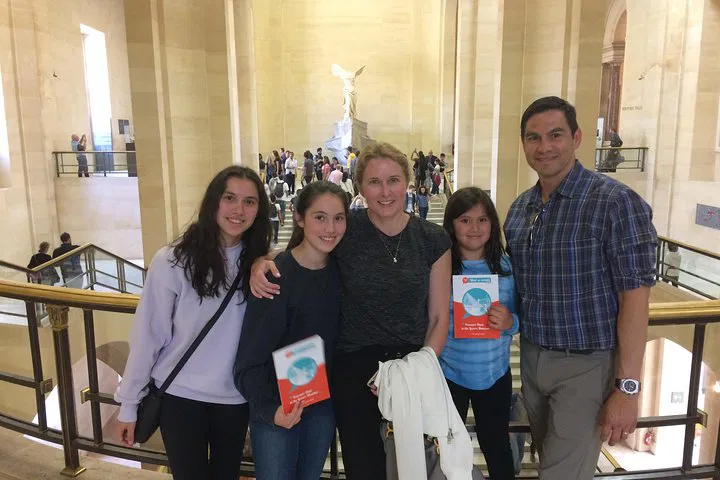 Louvre Family Treasure Hunt: Art Adventure for Kids!