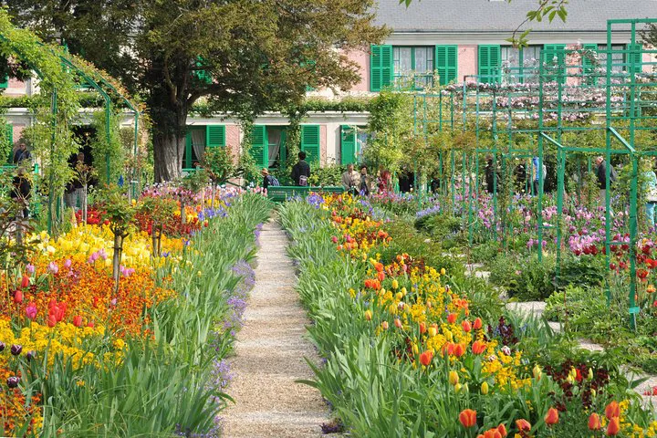 Monet's Garden Tour: Half-Day Trip from Paris
