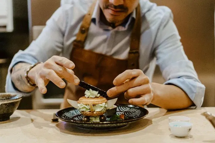 Parisian Culinary Excellence: MasterChef Winner's Gastronomic Dinner