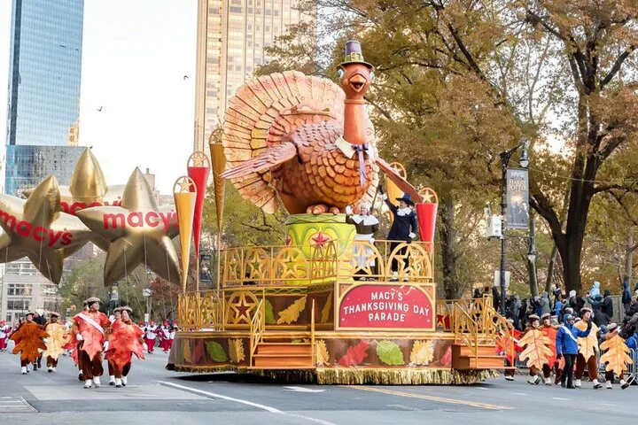 Thanksgiving Feast: Parade Brunch with Prime Central Park Views!