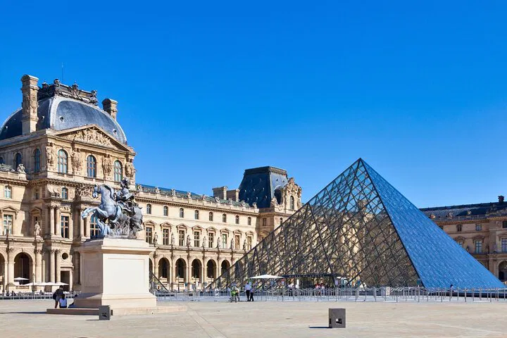 Louvre Museum Ticket & Private Car: Skip the Line!