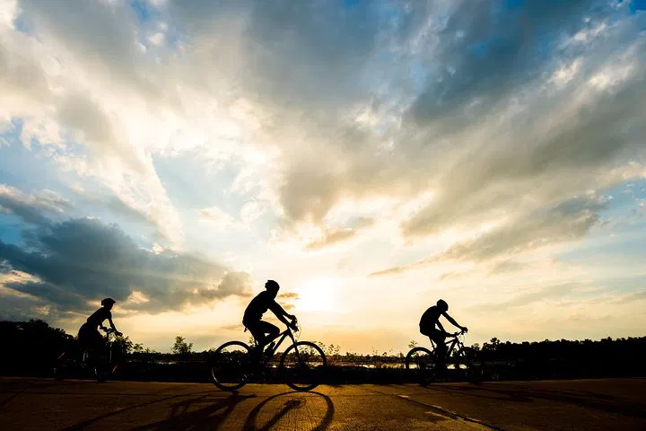 New York at Night Bike Tour: Pedal Through the City's Sparkling Spectacle!