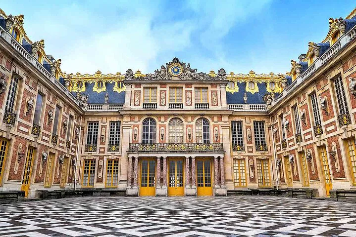 Unveiling Royal Grandeur: Private Fontainebleau & Versailles Day Trip from Paris