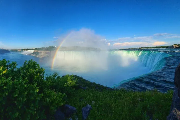 Niagara Falls: USA & Canada Full Experience - A Whirlwind 2-Day Adventure!
