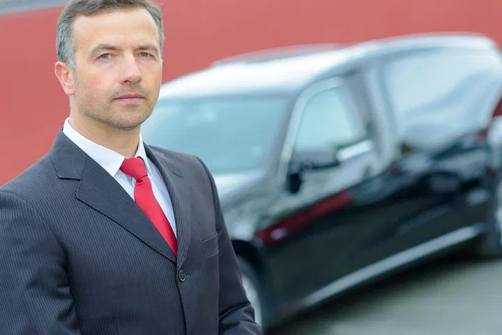 Edinburgh Airport Transfer: Private, Relaxed Ride