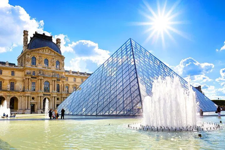 Louvre Museum Ticket: Skip the Line + Audio Guide