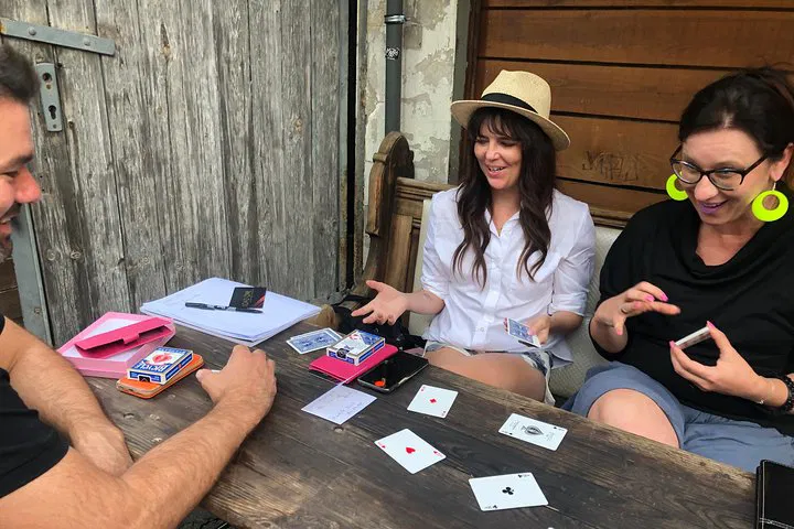 Unlock Your Inner Magician: Master Magic and Mindreading in Berlin!