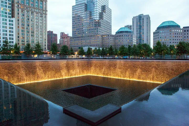 Reflect & Remember: Ground Zero & 9/11 Memorial Walking Tour