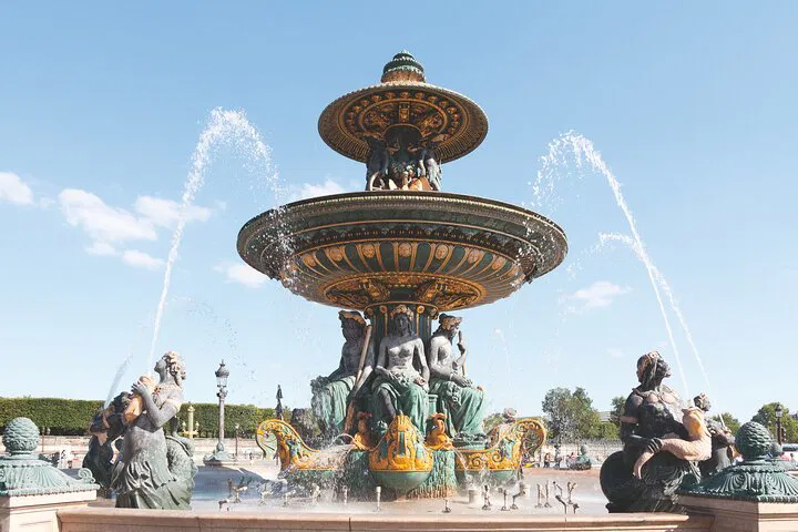 Unveil Paris & Versailles: A Luxurious Full-Day Private Tour