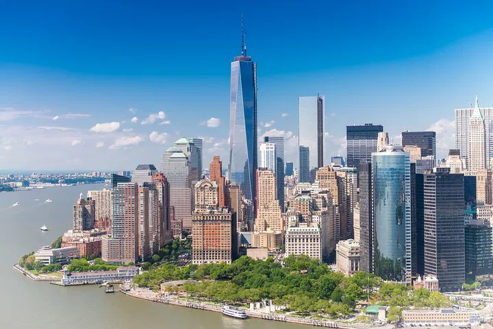 Empire State Building VIP Tour: Skip the Lines & Soar to the Top!