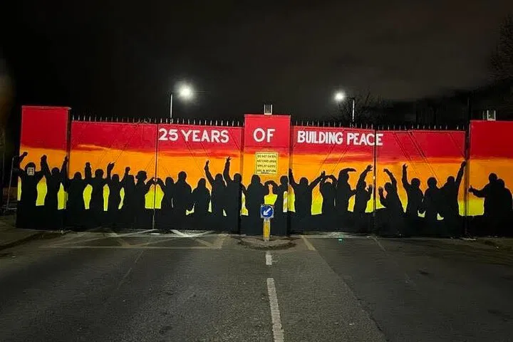 Uncover Belfast's History: A Gripping Political Taxi Tour