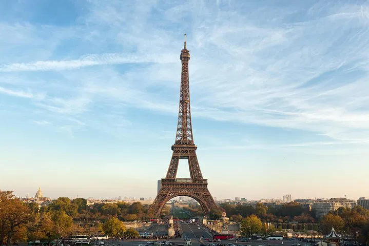 Luxury Paris Day Trip: Eiffel Tower Lunch Option