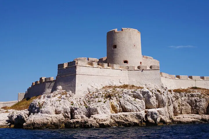 Château d'If: Explore Marseille's Island Fortress