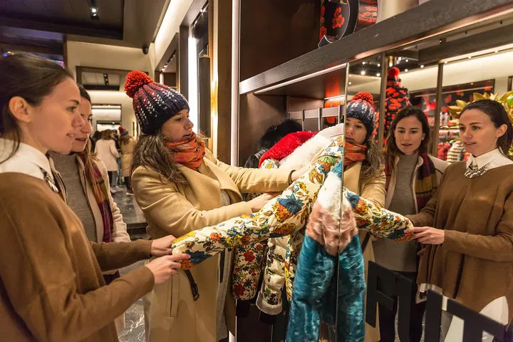 Exclusive Chelsea & Belgravia Fashion Walk: Unveiling London's Style Secrets