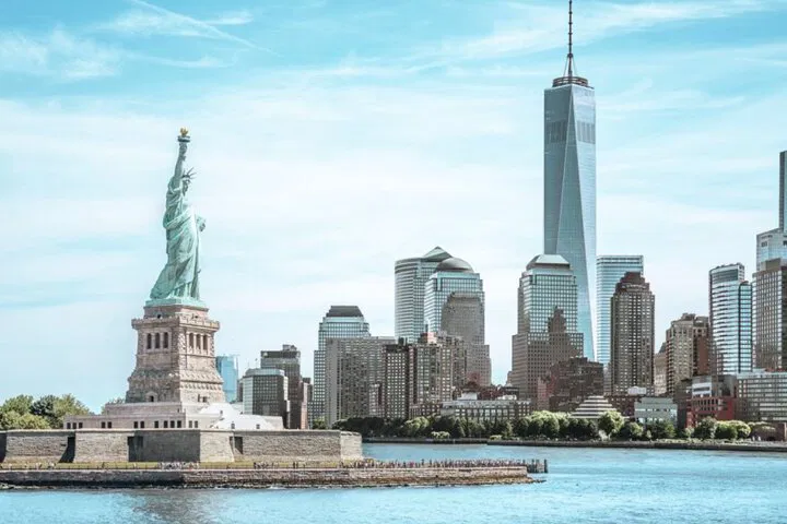 Speedy Liberty: Express Cruise with Refreshments!