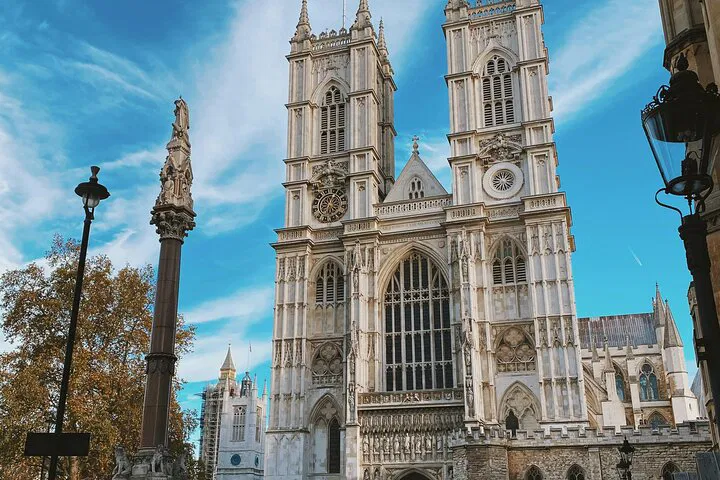 Westminster Abbey Tour: See Top London Sights!