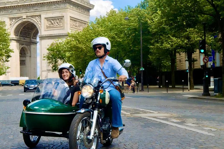 Paris Sidecar Tour: See the City Like a Local!