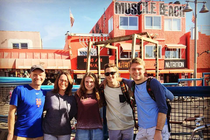 Coastal Cruising: Explore Santa Monica & Venice on Two Wheels